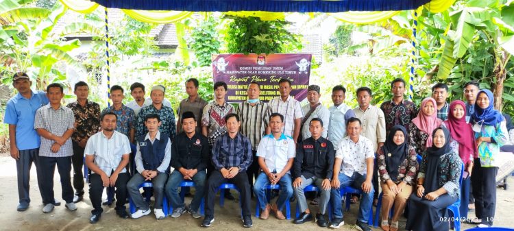 Rapat pleno DPHP tingkat Kecamatan Belitang Mulya, Minggu (2/4).
