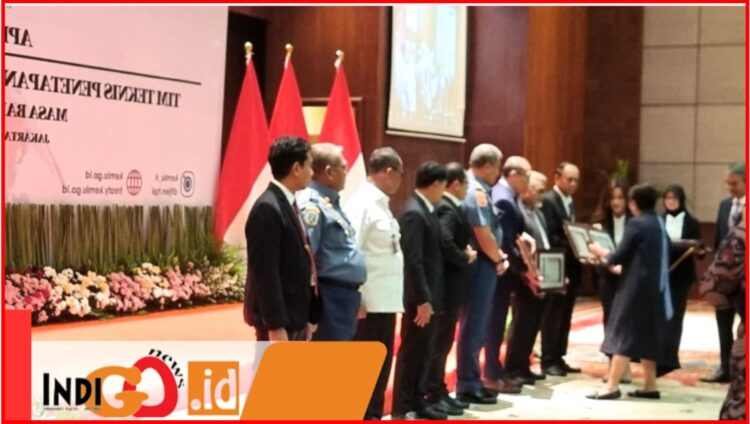 Pushidrosal mendapat apresiasi tersebut dari Menteri Luar Negeri Republik Indonesia (Menlu RI) Retno Marsud